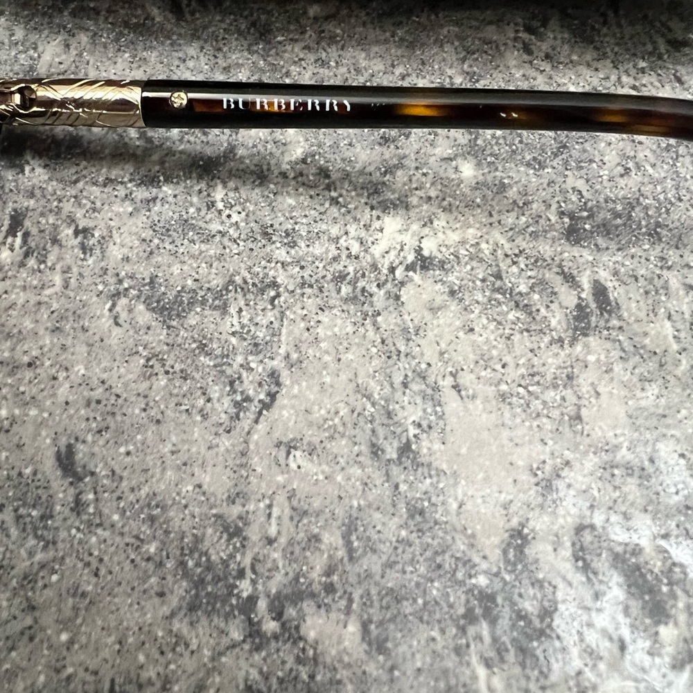 Burberry Square Havana Brown and Gold Sunglasses - Picture 8 of 9